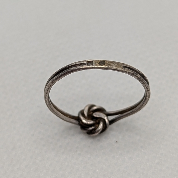Silver Knot Ring - Picture 4 of 4